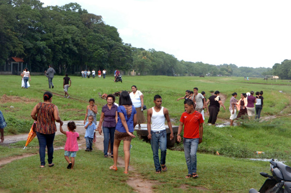 Al fin construyen carretera entre Colón y Gracias a Dios