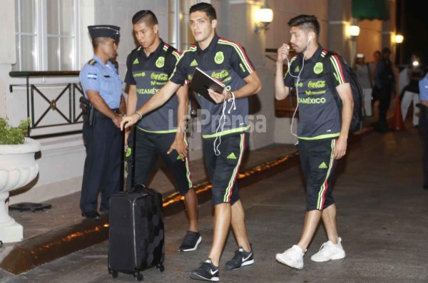 México arriba a San Pedro Sula y busca dejar sin Mundial a Honduras