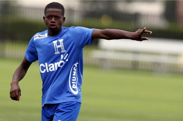 Boniek García se alista para ser centenario en la Bicolor