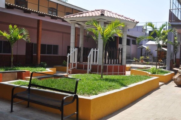 Inauguran nuevo parque y semáforos en Comayagua