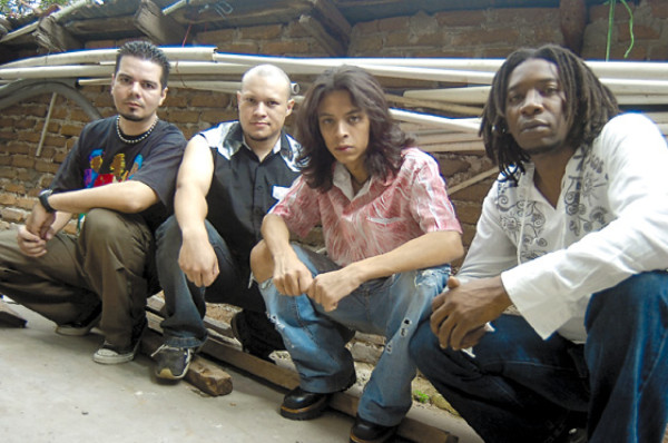 La pasarela al estilo rock