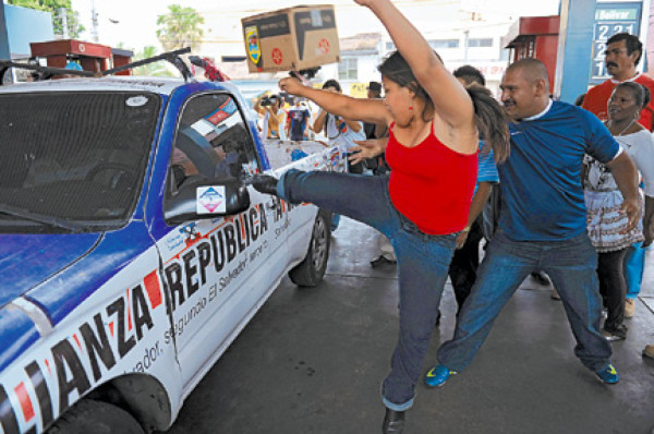 El Salvador 'venció el miedo': Mauricio Funes