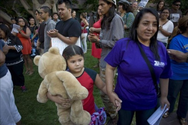 Niños migrantes en EUA tardarán hasta tres años en ver a un juez