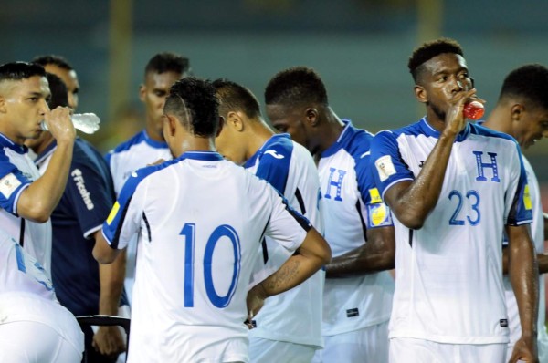 ¿Quién es el culpable del empate de Honduras ante El Salvador?