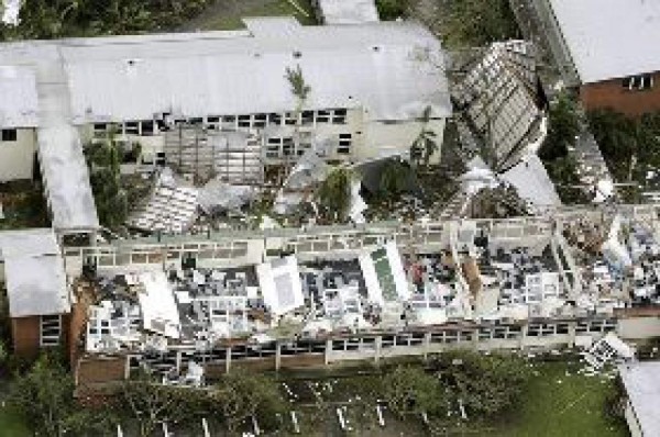 Ciclón Larry castiga el noreste de Australia