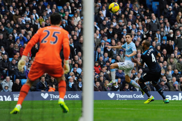 Manchester City arrolla con contundencia al Tottenham