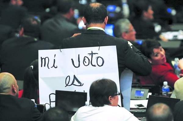 De transparente y democrático tildan proceso para elegir la nueva Corte