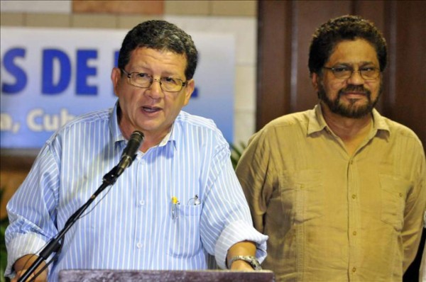 Negociadores colombianos anuncian acuerdo sobre drogas y narcotráfico