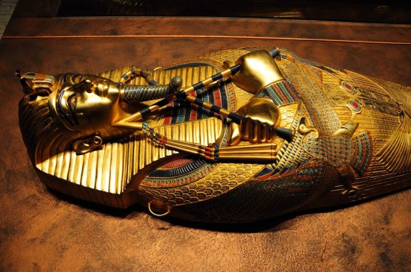 No harán más estudios de la momia de Tutankamón  