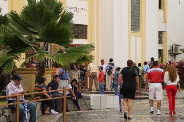Continúan las condiciones frescas y hay probabilidades de lluvias