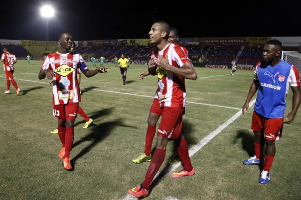 Marathón sufre otra vapuleada a manos del Vida en liga hondureña