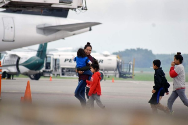 Estados Unidos deporta a Honduras a 148 hondureños indocumentados