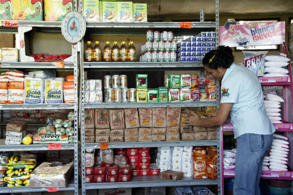 Publican en La Gaceta decreto que elimina el 15% a la canasta básica