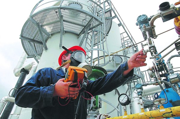 Harvey presiona precios de los combustibles al alza en Honduras