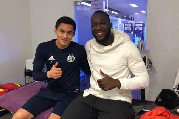 Nájar recibió la visita del delantero belga Lukaku