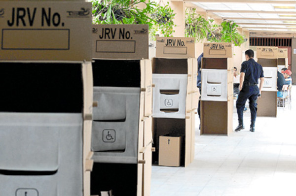 El Salvador 'venció el miedo': Mauricio Funes