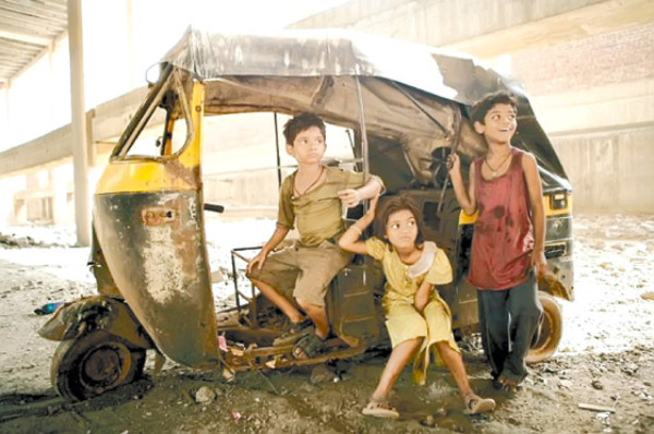 La niña de 'Slumdog Millionaire”, a la venta