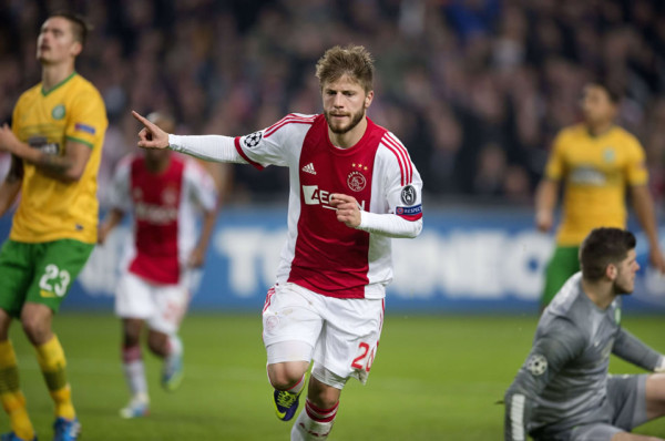 El Celtic de Emilio Izaguirre pierde con el Ajax y se complica