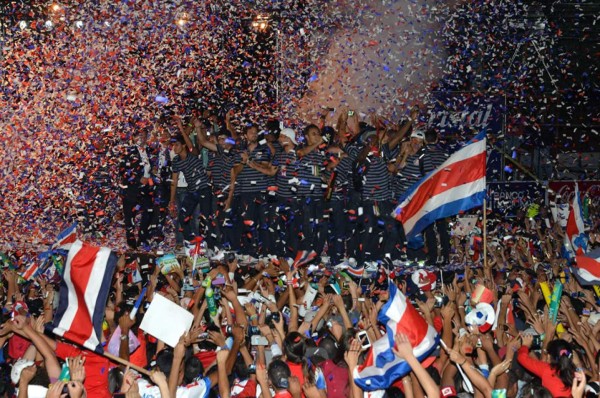 Costa Rica se da un memorable baño de masas en su país tras Mundial