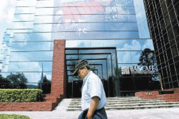 Cierra operaciones Bancafé de Guatemala