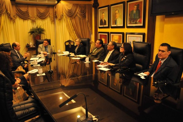 Corte elige mañana a miembros de la Junta Nominadora