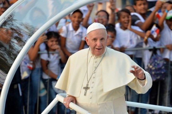 El papa Francisco advierte sobre la 'desinformación' en Internet