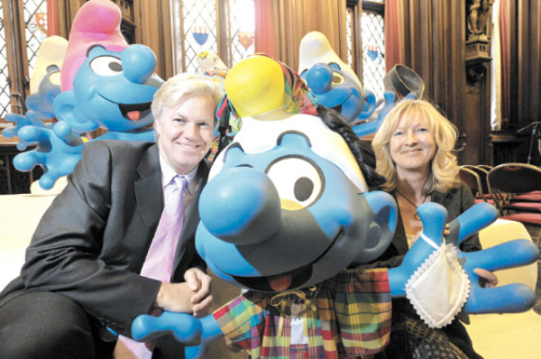 ¡Hip, hip, hurra! pitufos cumplen 50 años