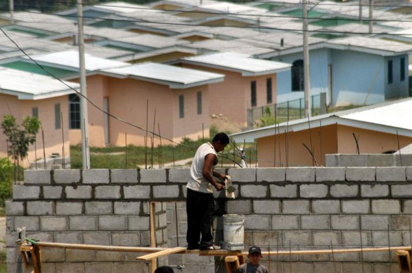 171 familias sampedranas han sido beneficiadas con una casa