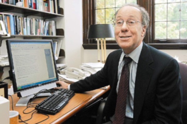 Trío de científicos de EUA gana Nobel