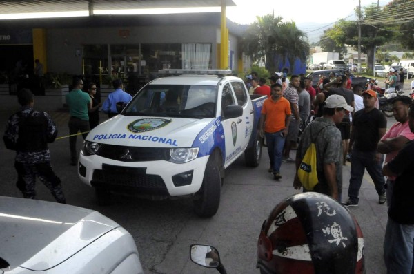 Acribillan a dos guardias de seguridad en gasolinera de La Ceiba