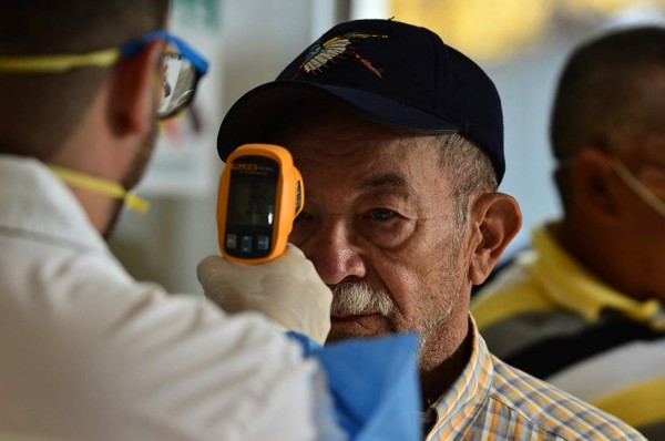 Llega a Honduras parte del equipo medico para combatir el coronavirus