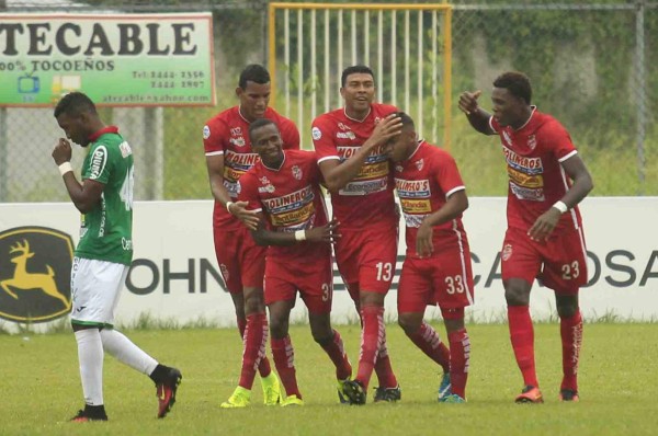 La Real Sociedad revive y complica al Marathón