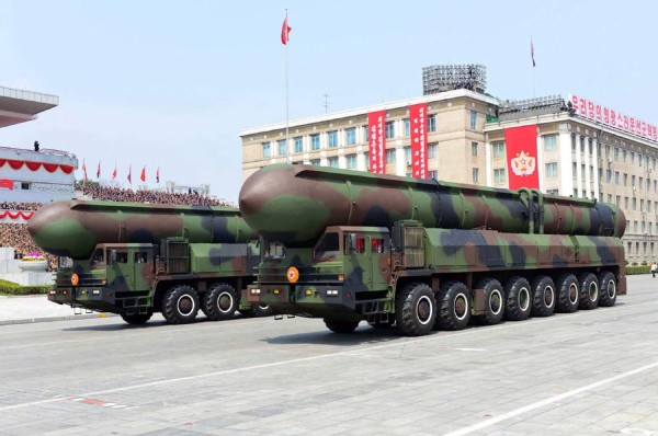 Los misiles que presumió Kim Jong-un ¿eran falsos?