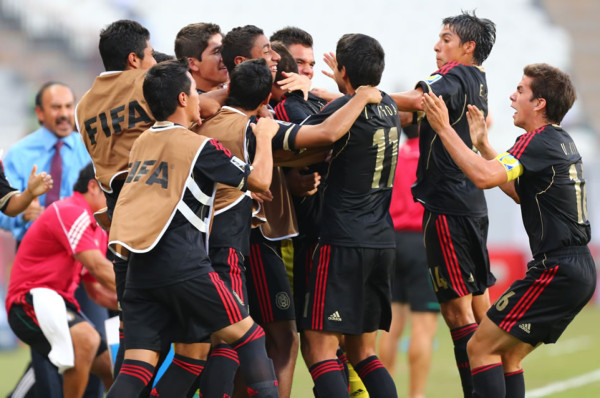 México se mete en cuartos con sólido triunfo ante Italia