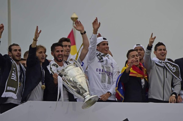 Real Madrid celebra la Undécima con sus aficionados en Cibeles