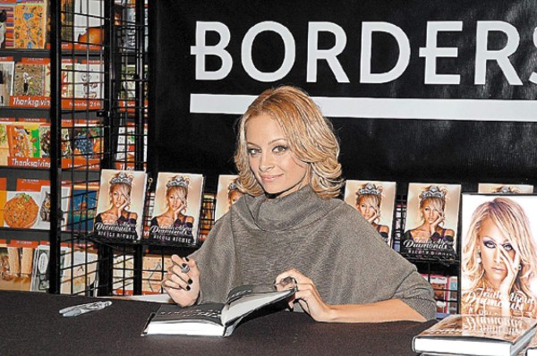 Nicole Richie pasó 82 minutos en prisión