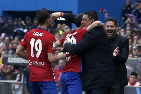 El Atlético aplastó a Betis y se afianza en el subliderato