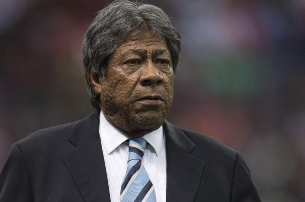 'Primitivo' Maradiaga, fuera de El Salvador