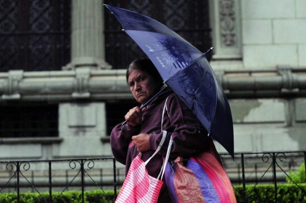 Guatemala se mantiene en alerta por posibles efectos del huracán Grace