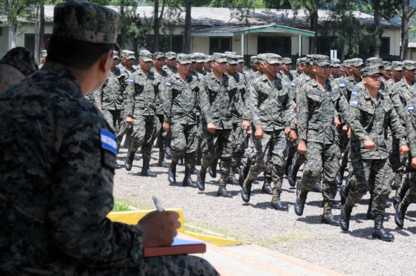 Entrenan nuevos militares para patrullar en Honduras