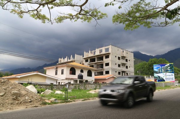 Sector noroeste sampedrano es el que más ha crecido en obras