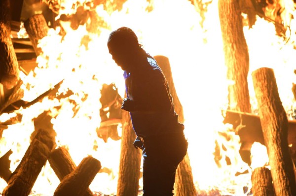 Kendrick Lamar se encadenó en los Grammy 2016