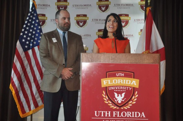 Hondureños y latinos ya podrán estudiar en UTH Florida University