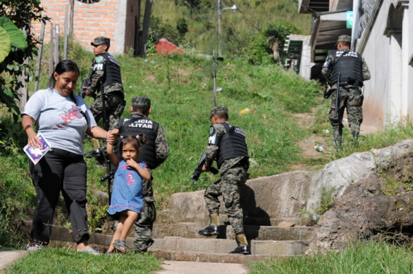 Fidh denuncia la 'militarización y la violencia política' en Honduras