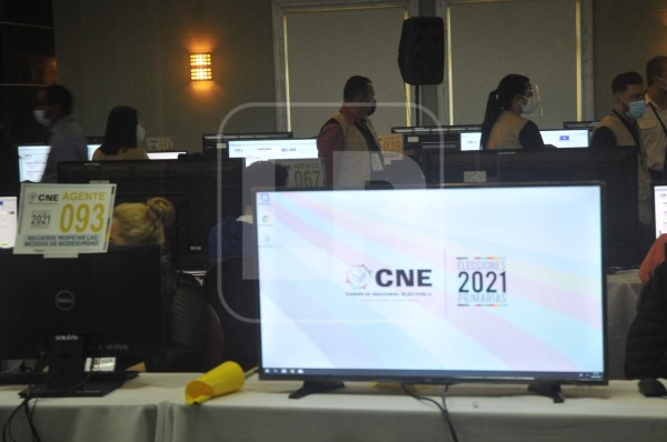 CNE concluye escaneo de actas y revela inconsistencias