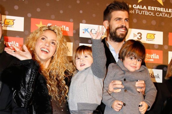 Así se divierte Shakira y sus hijos en estas fechas