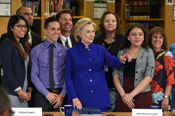 Hillary Clinton pide la ciudadanía para indocumentados