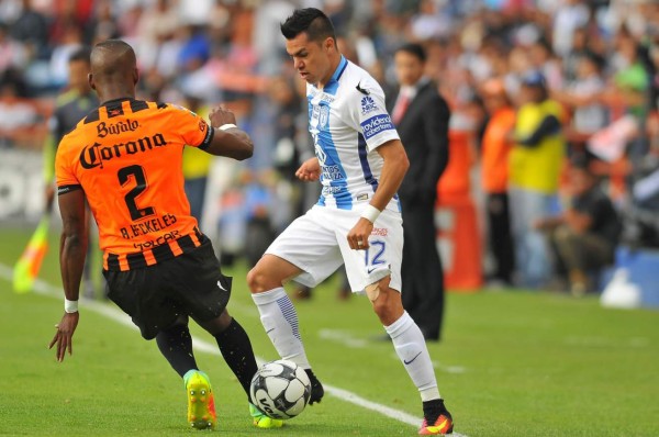 El Necaxa de Brayan Beckeles sufre su primer derrota a costa de Pachuca