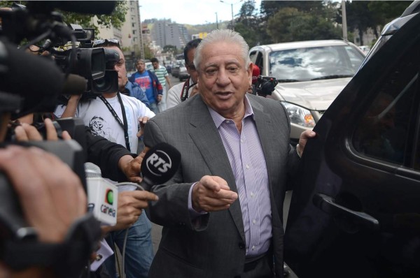 Presidente de la Federación de Ecuador se entrega ante la justicia