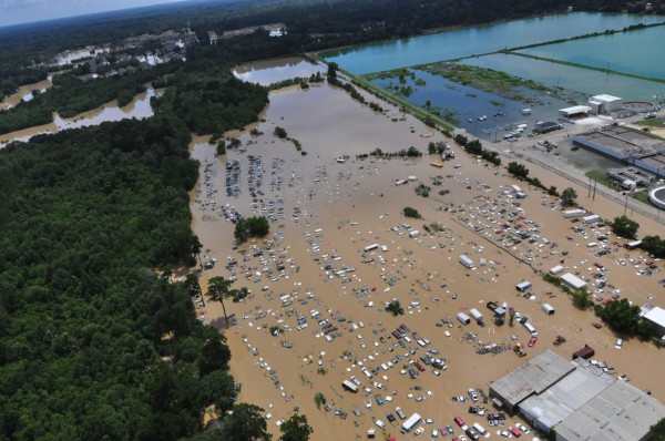 Víctimas por inundaciones en Luisiana aumentan a siete